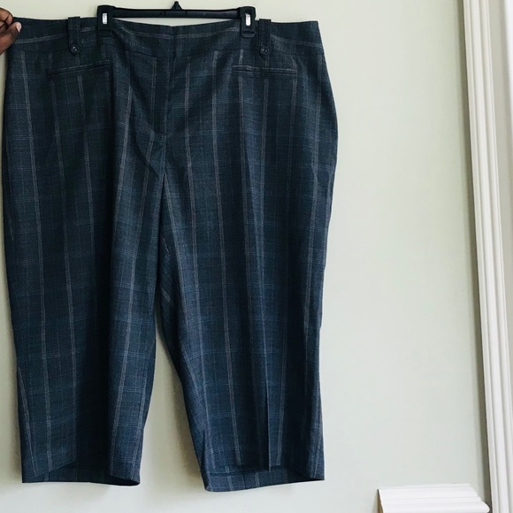 NWT Lane Bryant Brown Plaid Gaucho Capri Sz 28 - Picture 2 of 8